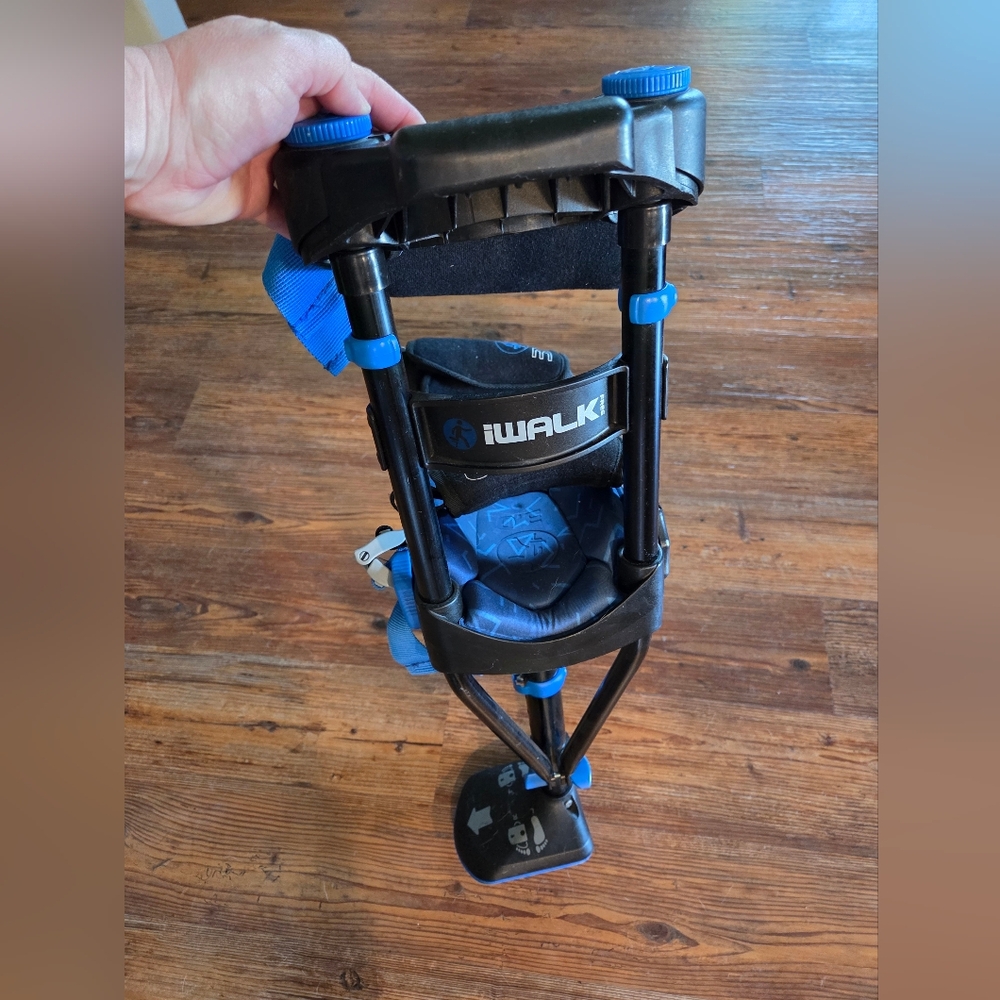 iwalk 3.0 Hands-Free Crutch - Black
